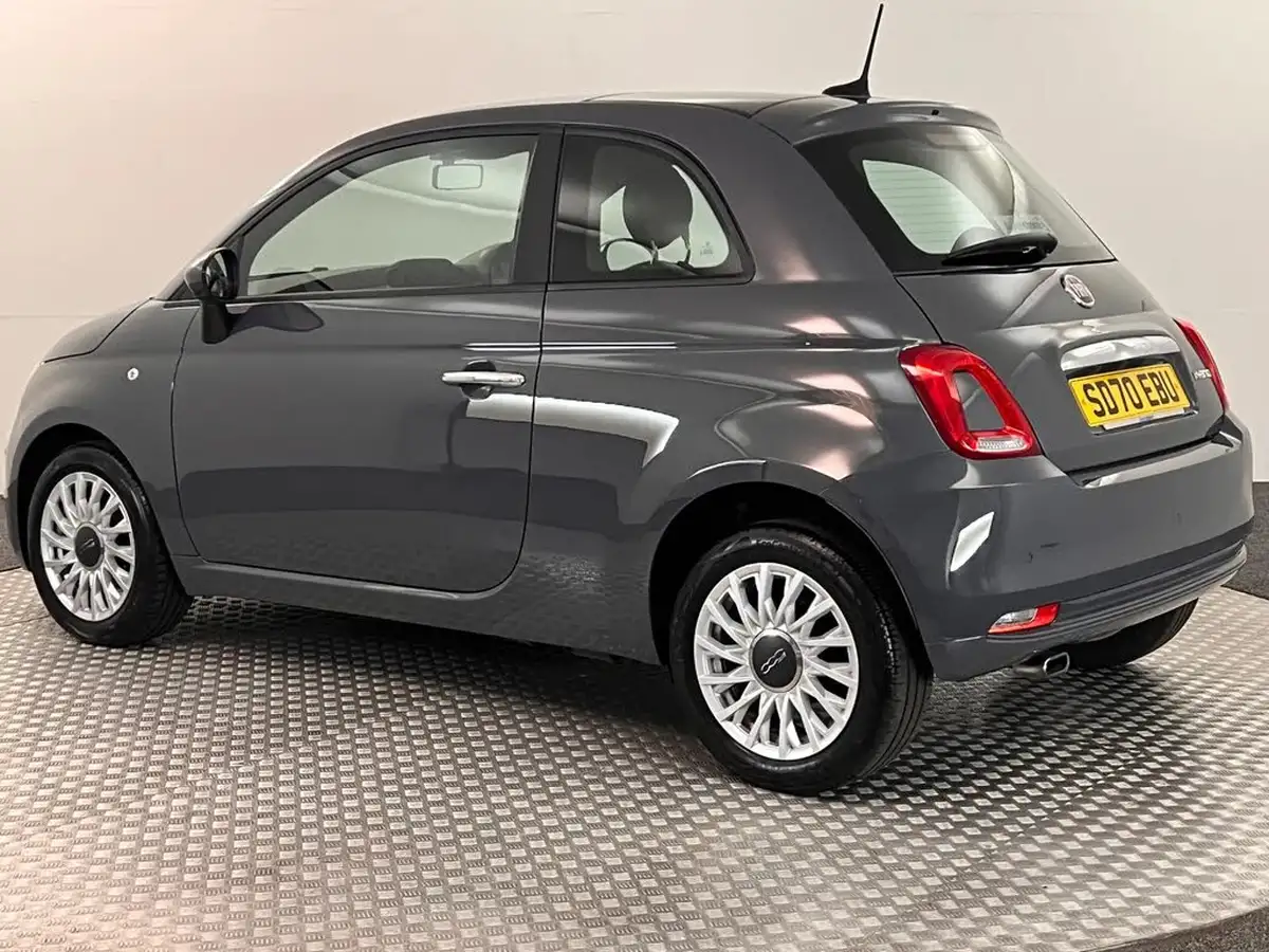2020-fiat-500-10-lounge-big-10