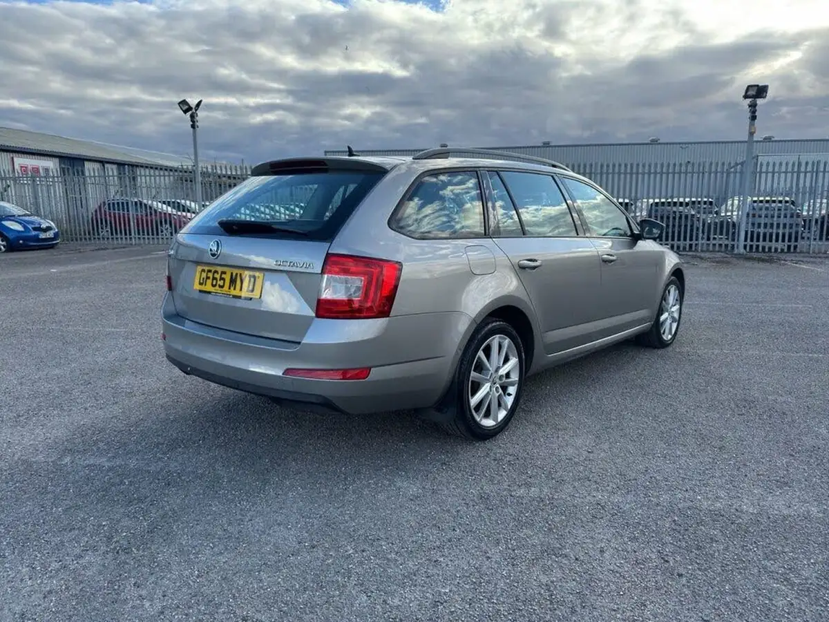 2015-skoda-octavia-big-12