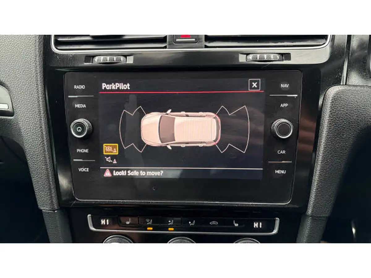 2018-volkswagen-golf-20-tsi-gti-5d-dsg-big-43