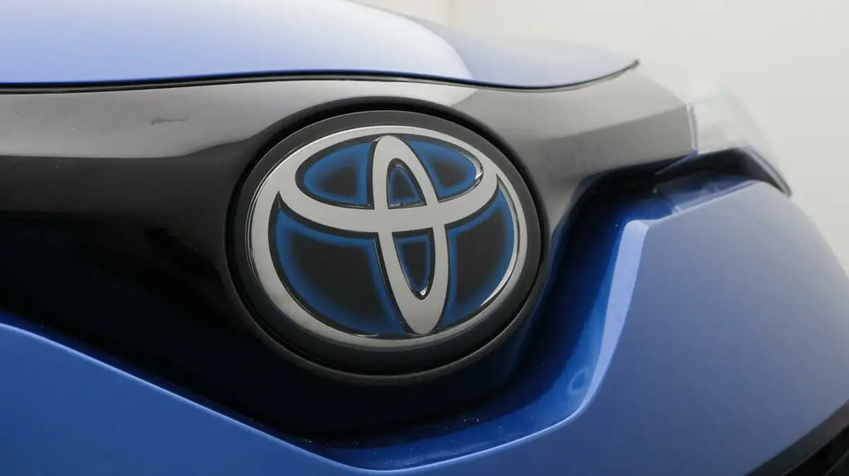 2021-toyota-c-hr-18-vvt-i-dynamic-big-20