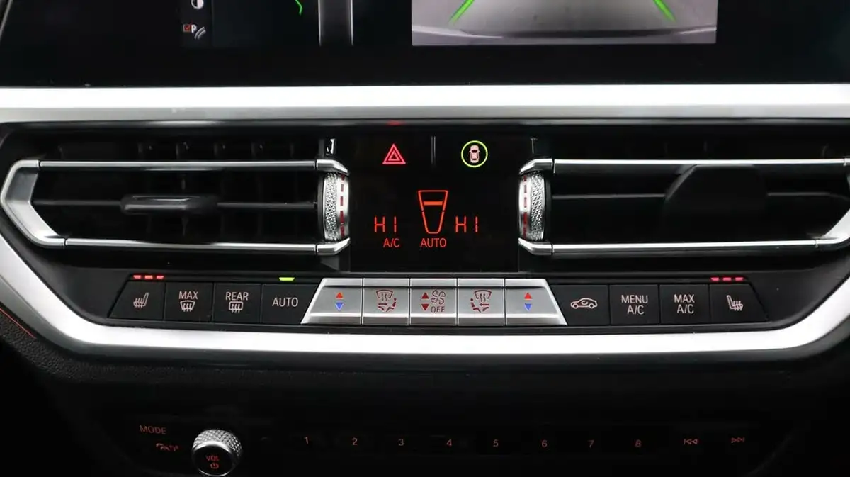 2019-bmw-3-series-20td-320d-se-190bhp-saloon-4d-sport-auto-big-12