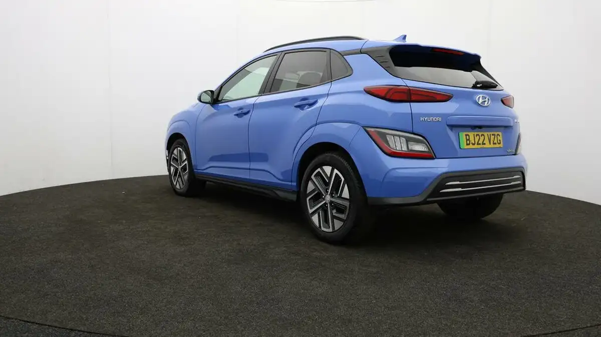 2022-hyundai-kona-e-premium-204ps-64kwh-7kw-obc-big-68