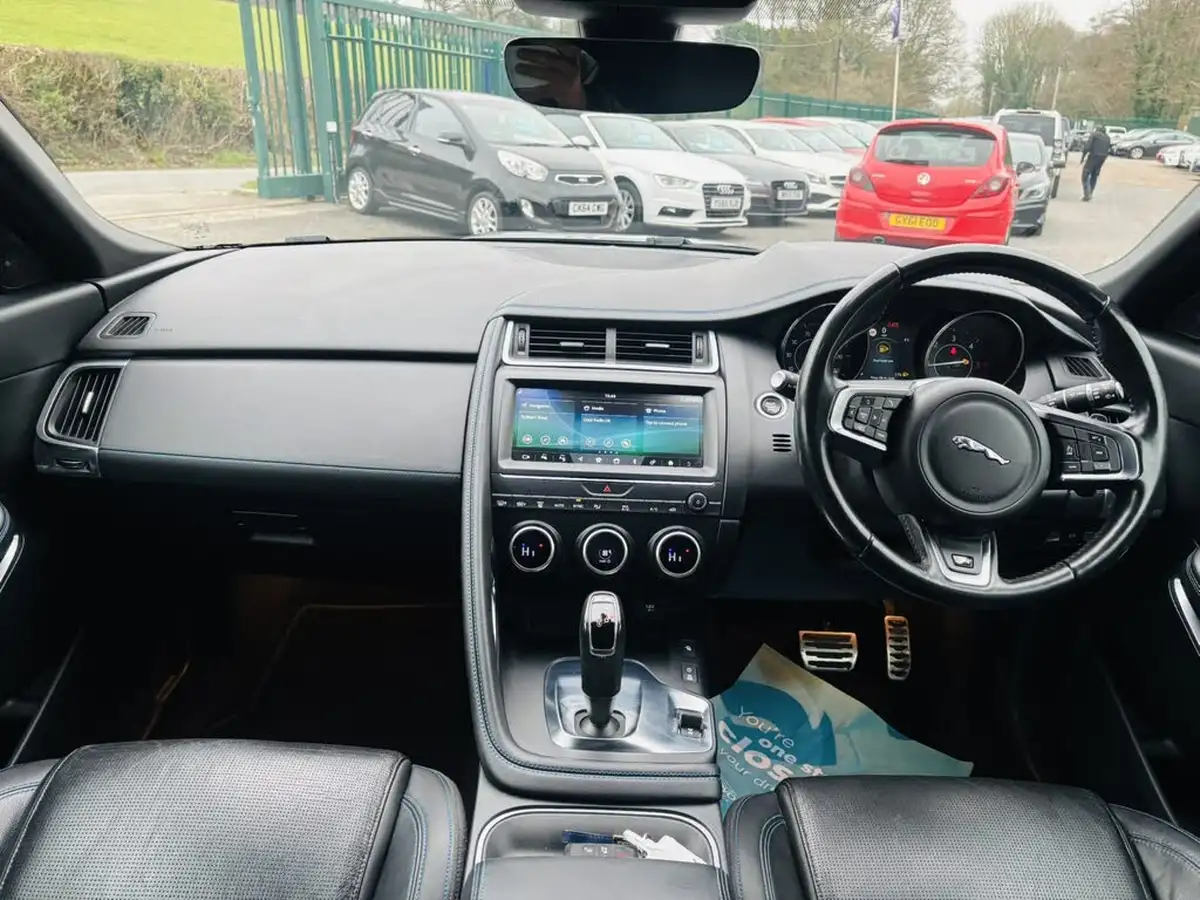 2018-jaguar-e-pace-20-i4d-r-dynamic-s-180ps-awd-ss-auto-big-6