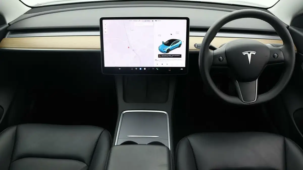 2020-tesla-model-3-e-long-range-big-12