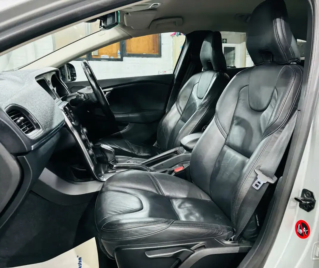 2012-volvo-v40-20td-d3-se-lux-geartronic-big-11
