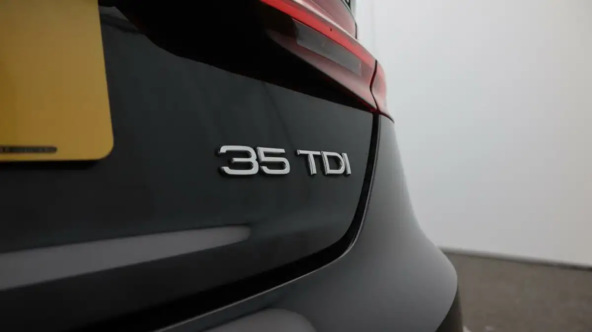 2021-audi-a5-20-35-tdi-s-line-sportback-5d-big-24