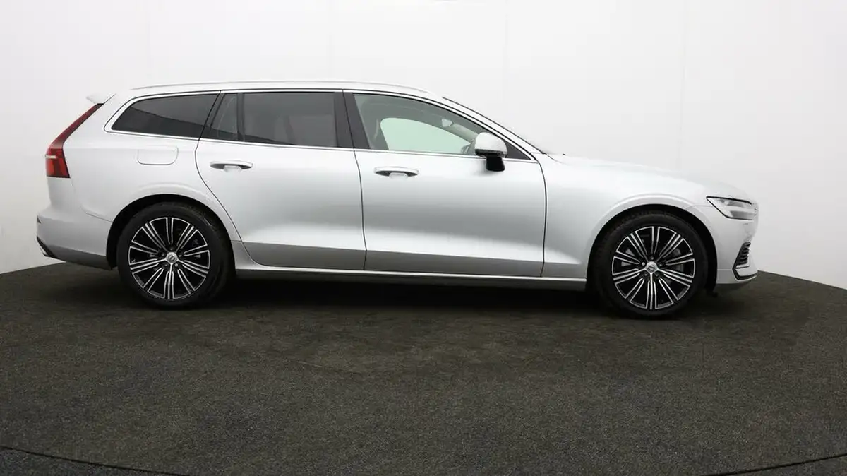 2020-volvo-v60-20-t6-inscription-big-58