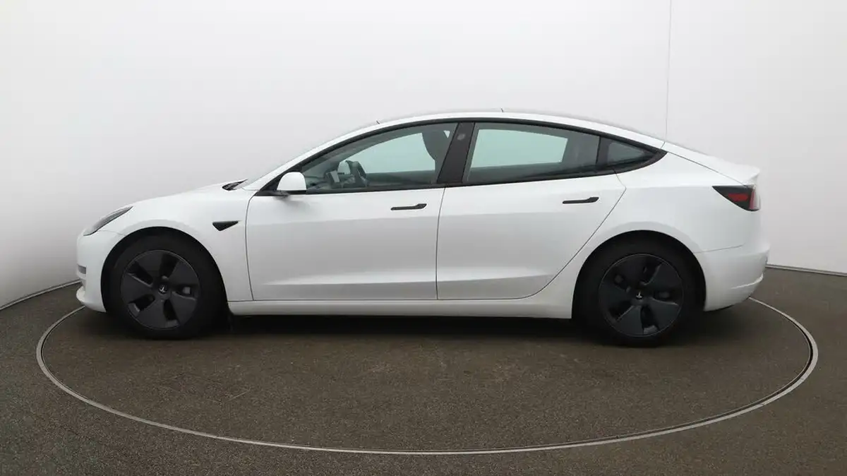2021-tesla-model-3-e-long-range-awd-big-63