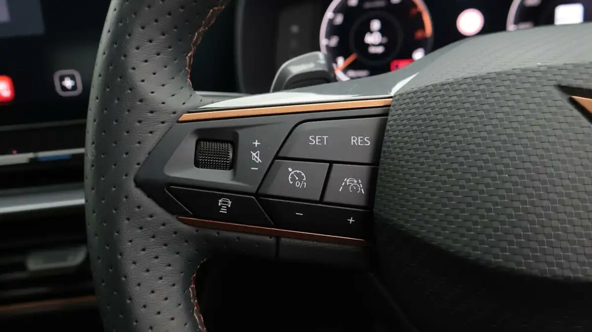 2023-cupra-formentor-20-tsi-v2-big-23