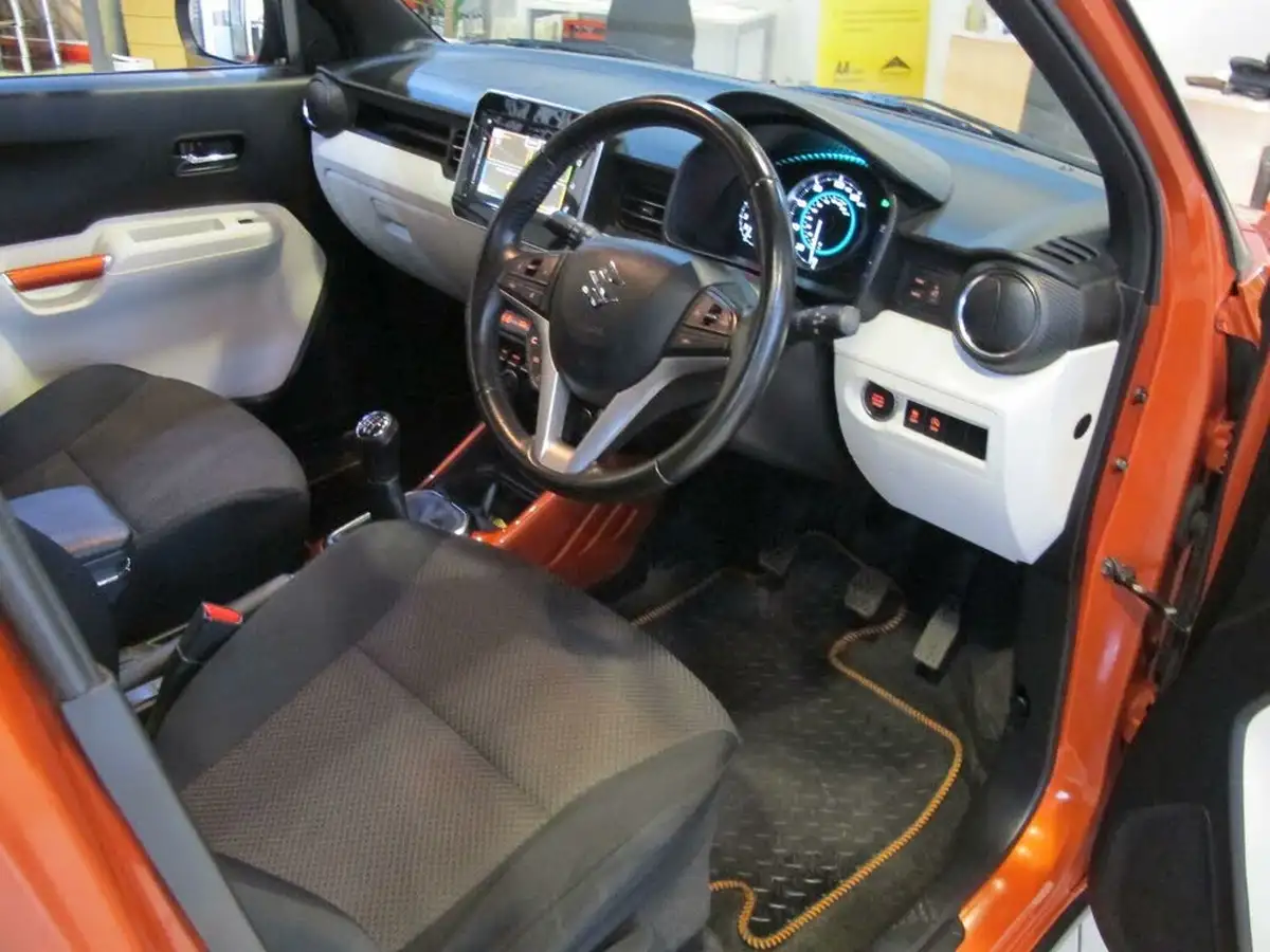 2018-suzuki-ignis-12-dualjet-sz5-shvs-big-22
