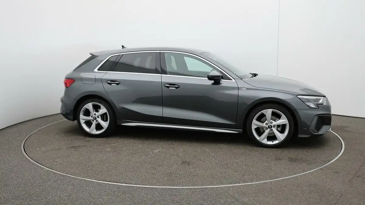 2022-audi-a3-15-35-tfsi-s-line-sportback-5d-tronic-big-46