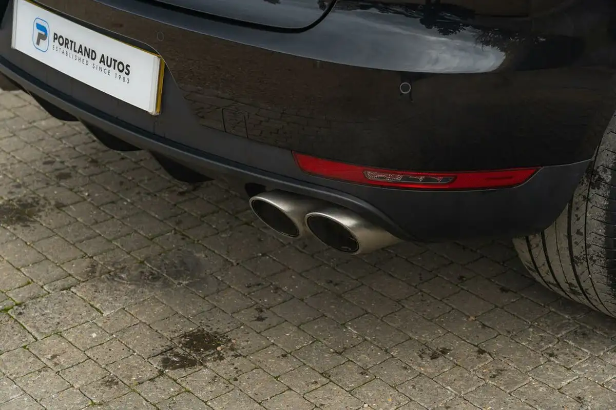 2020-porsche-macan-30-s-big-21