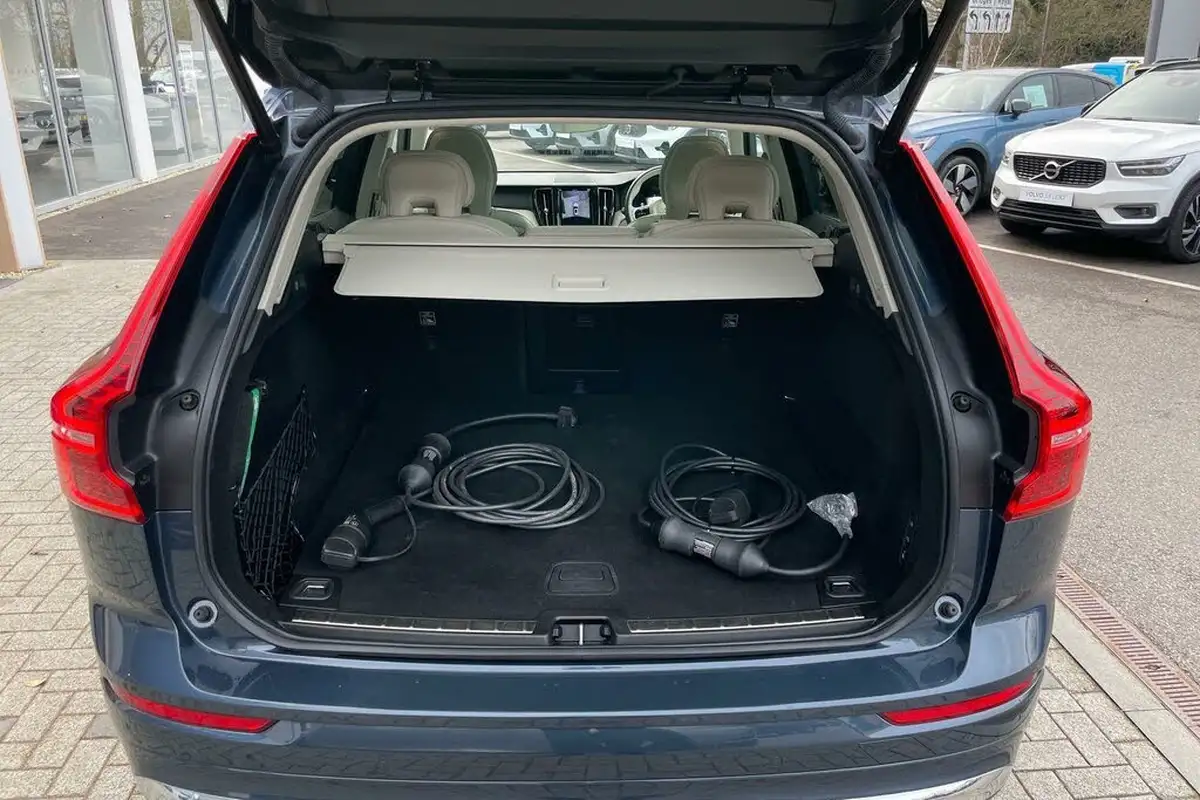 2022-volvo-xc60-20-t8-inscription-pro-455bhp-plug-in-hybrid-big-18