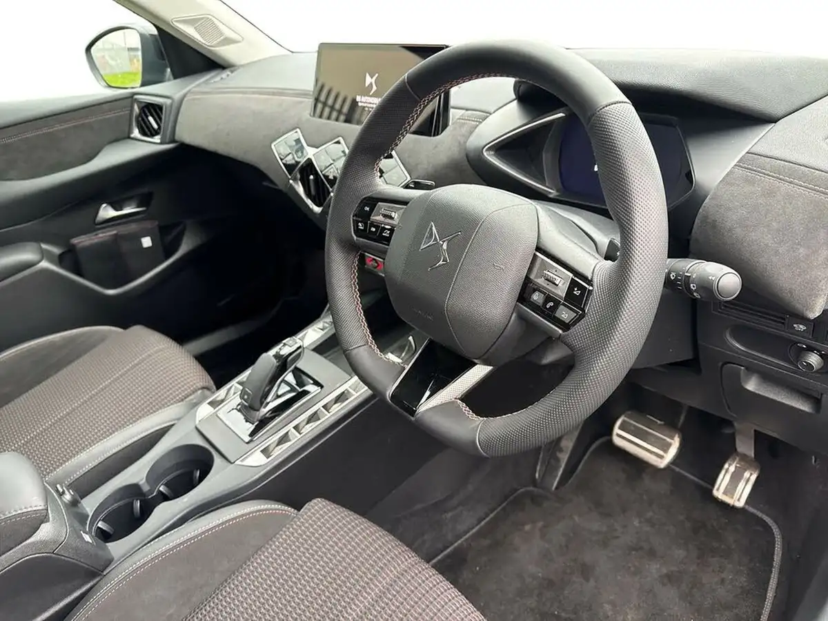 2023-ds-ds-3-crossback-12-puretech-performance-line-130ps-big-10