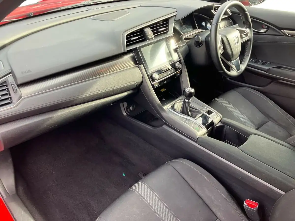 2019-honda-civic-15-vtec-turbo-sport-plus-ss-big-6