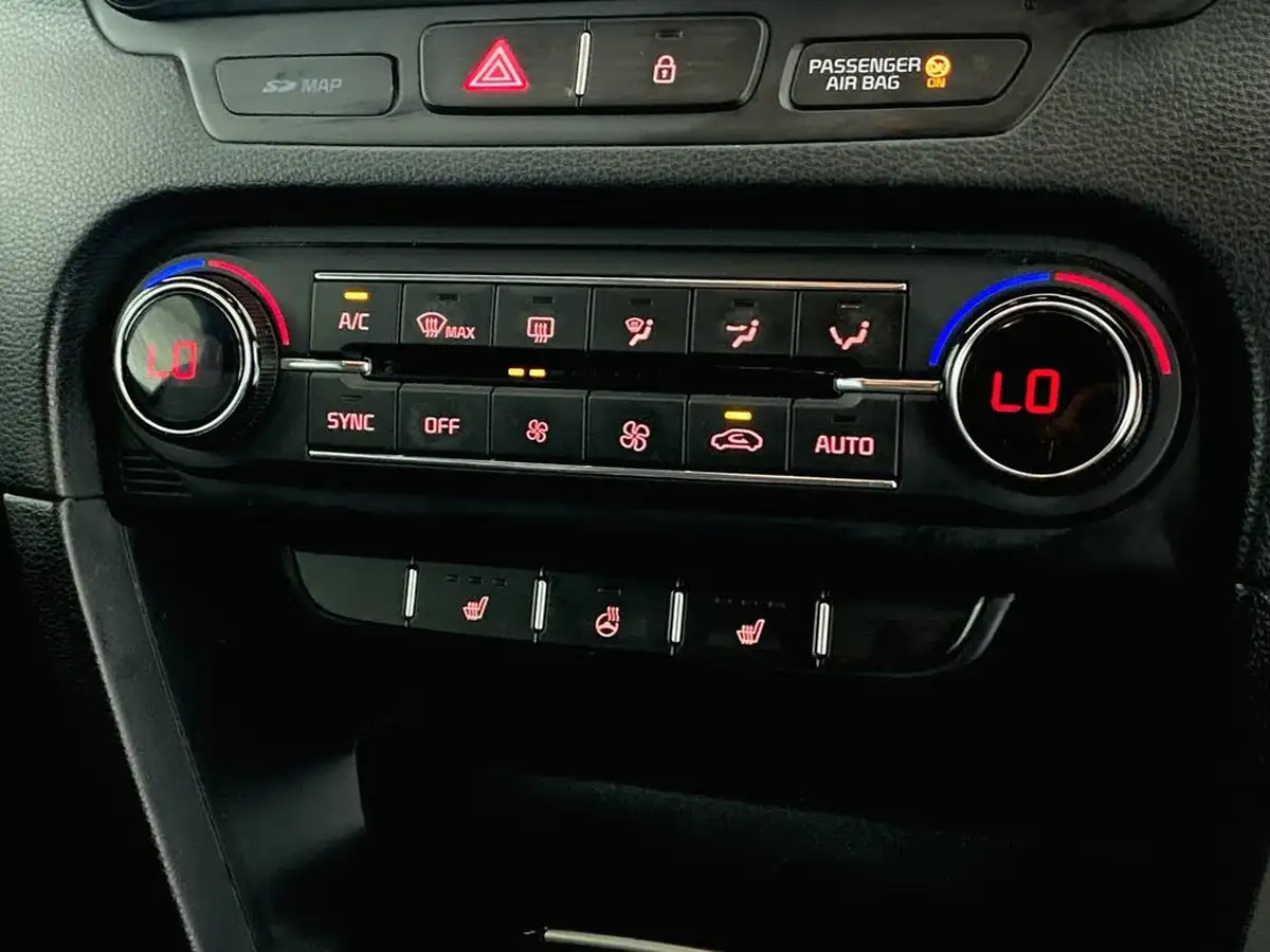 2020-kia-pro-ceed-14-t-gdi-gt-line-big-20