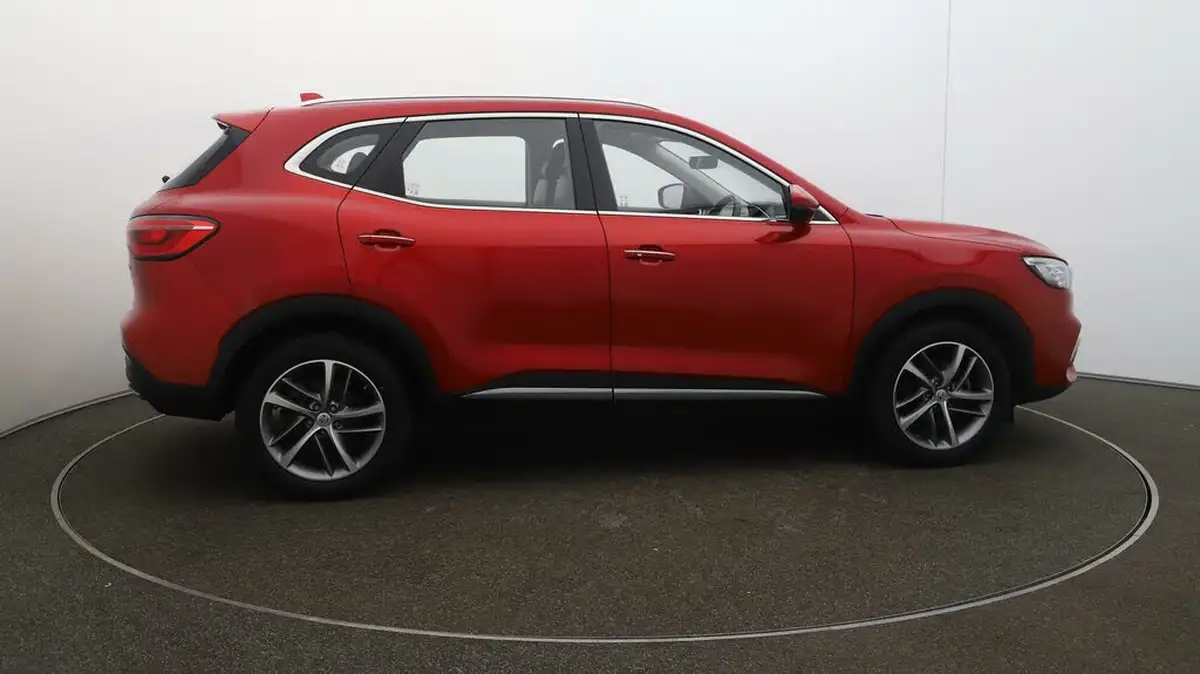 2022-mg-hs-15t-gdi-excite-162ps-big-42
