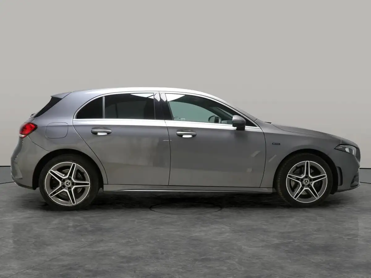 2021-mercedes-benz-a-class-13-a250e-amg-line-hatchback-5d-big-7