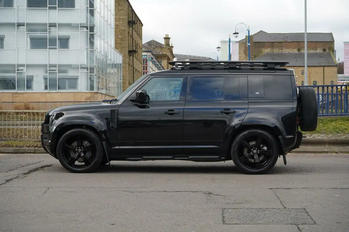 2022-land-rover-110-defender-30-d250-x-dynamic-hse-big-7