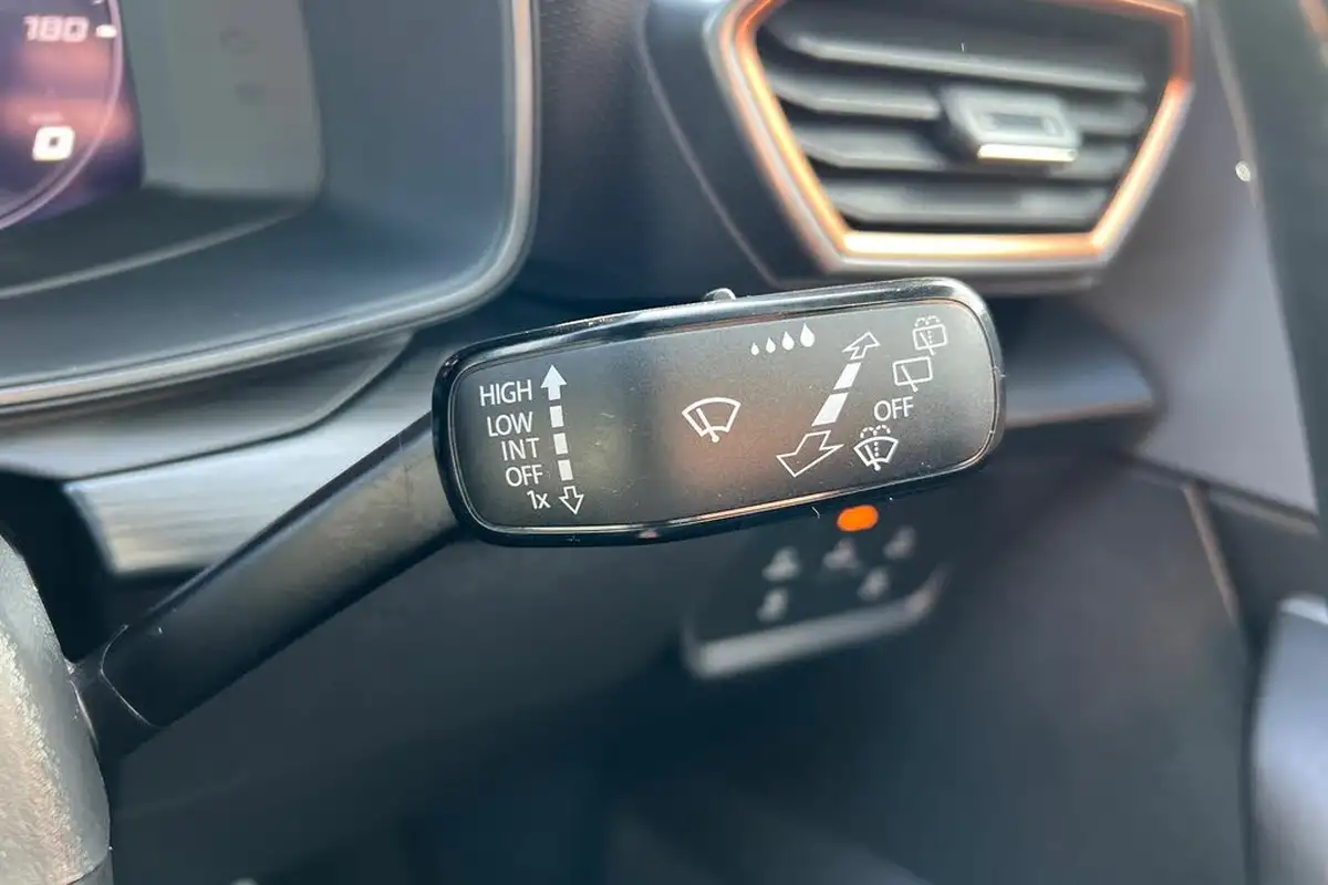 2023-cupra-leon-nf-20-tsi-vz1-big-25