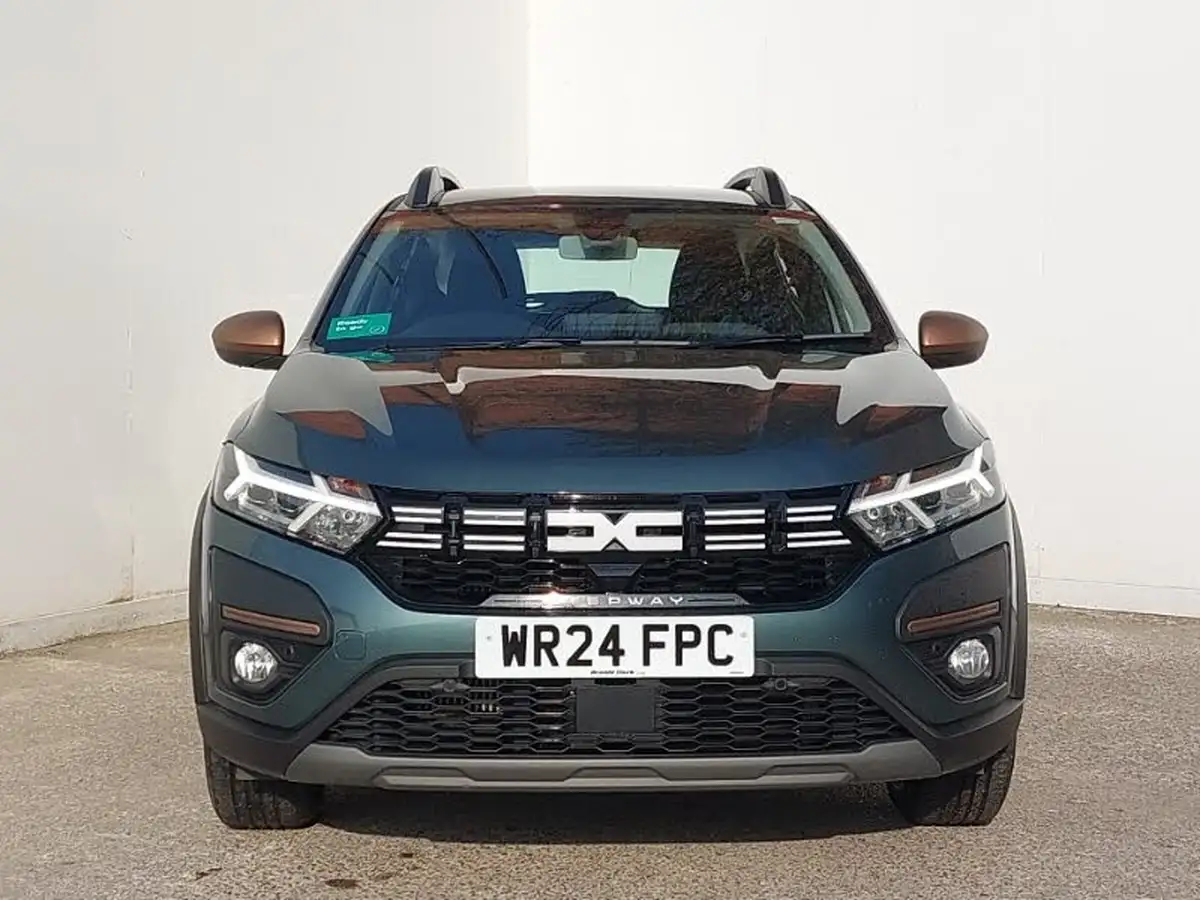 2024-dacia-sandero-stepway-10-tce-extreme-90bhp-big-11