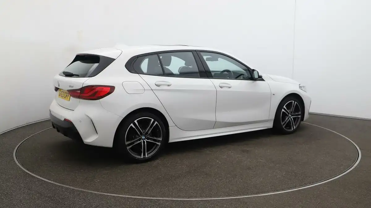 2023-bmw-1-series-15-118i-m-sport-lcp-dct-big-51