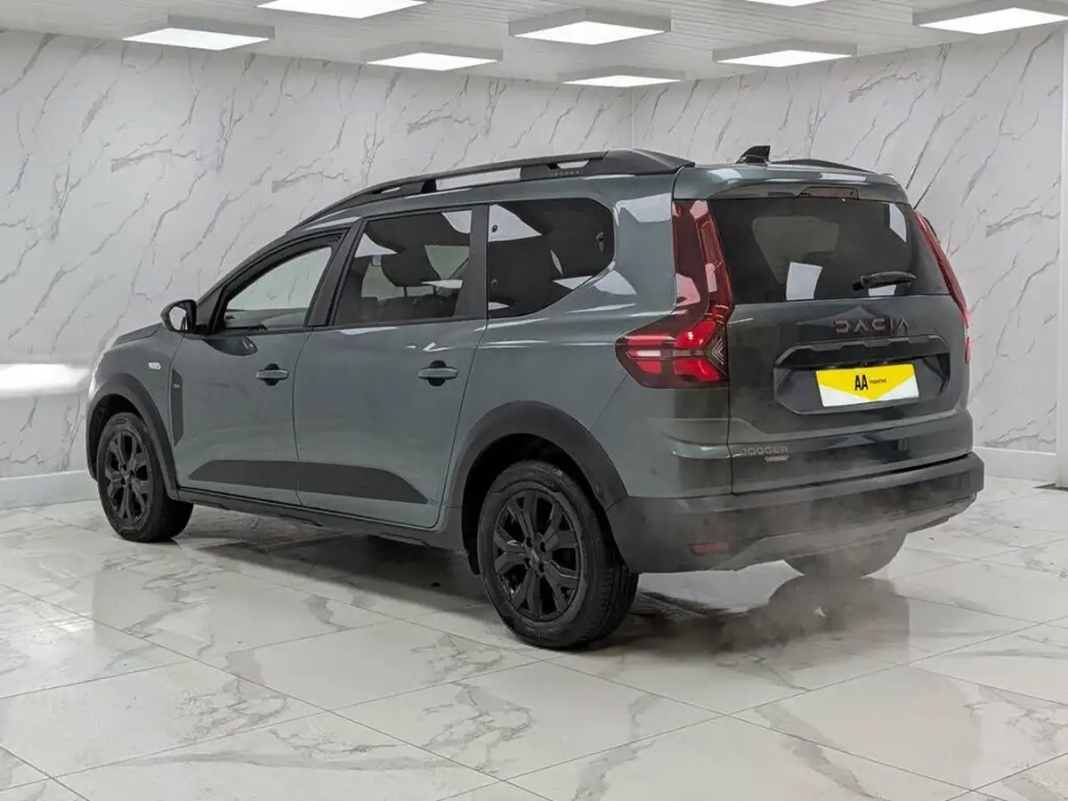 2023-dacia-jogger-16-tce-extreme-big-8