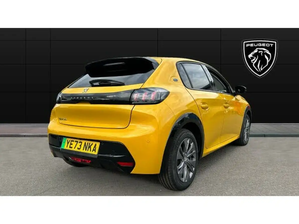 2023-peugeot-208-e-allure-premium-136bhp-big-1