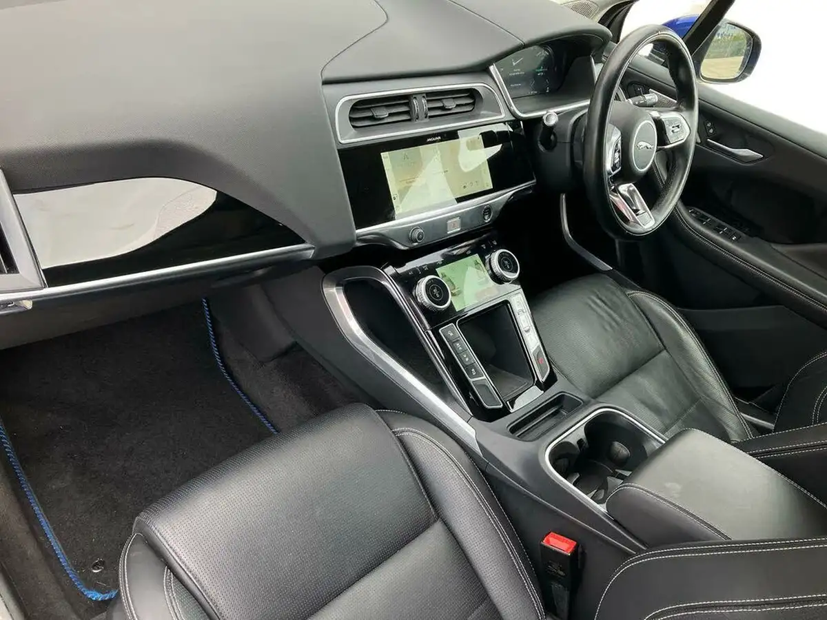 2020-jaguar-i-pace-ev400-hse-big-6