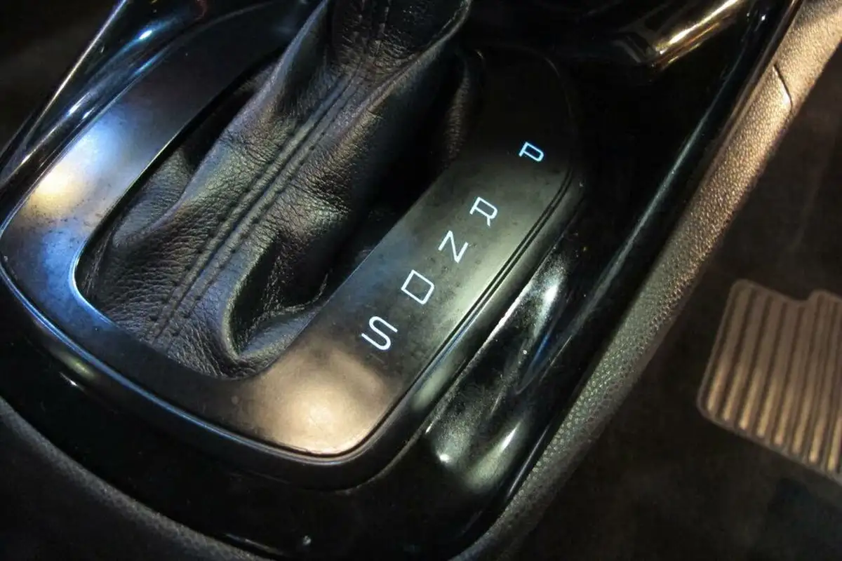 2016-ford-fiesta-16-zetec-5d-big-30