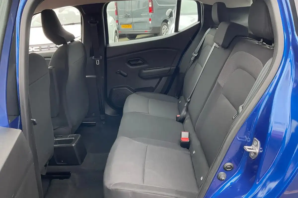 2021-dacia-sandero-10-tce-essential-90bhp-big-8