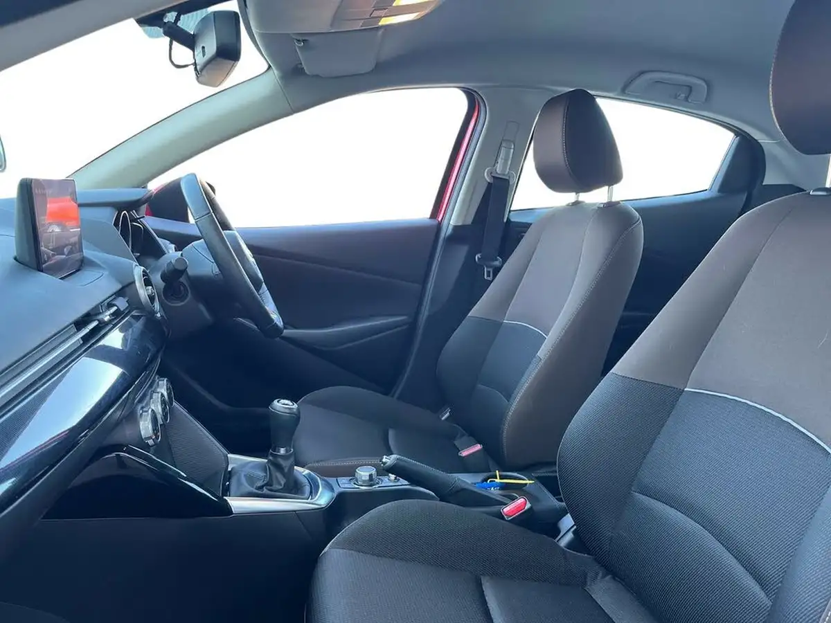 2023-mazda-mazda2-15-skyactiv-g-se-l-big-9