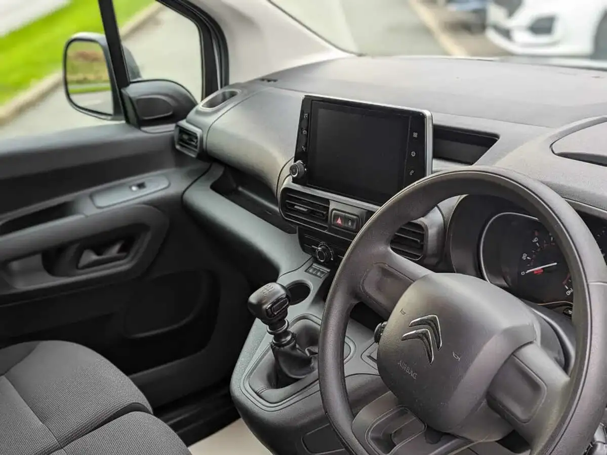 2023-citroen-berlingo-15-bluehdi-1000-enterprise-edition-100pseu6d-big-8