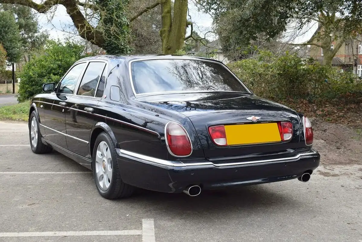 2000-bentley-arnage-68-red-label-big-50