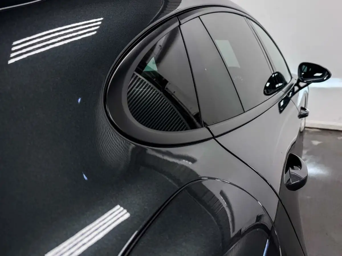 2019-porsche-panamera-30-4-e-hybrid-hatchback-big-13