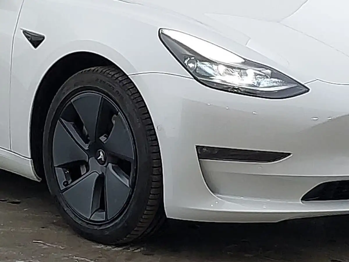 2021-tesla-model-3-e-long-range-awd-big-8