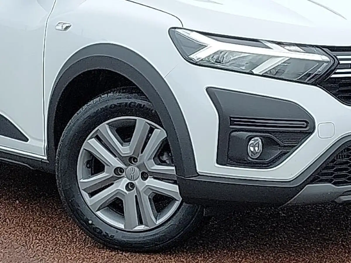 2023-dacia-sandero-stepway-10-tce-expression-90bhp-auto-big-8
