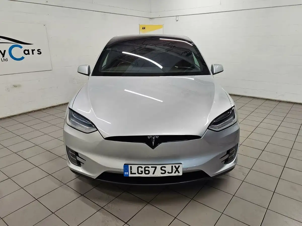 2017-tesla-model-x-e-75d-big-3