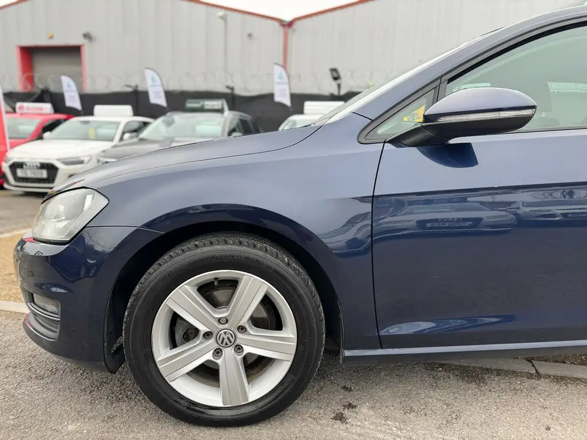 2015-volkswagen-golf-16tdi-match-105ps-bmt-ss-5d-dsg-big-21