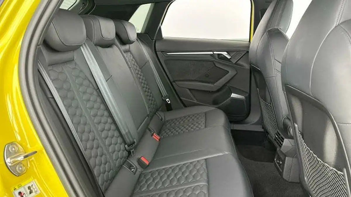 2023-audi-rs3-25-tfsi-sportback-5d-big-16