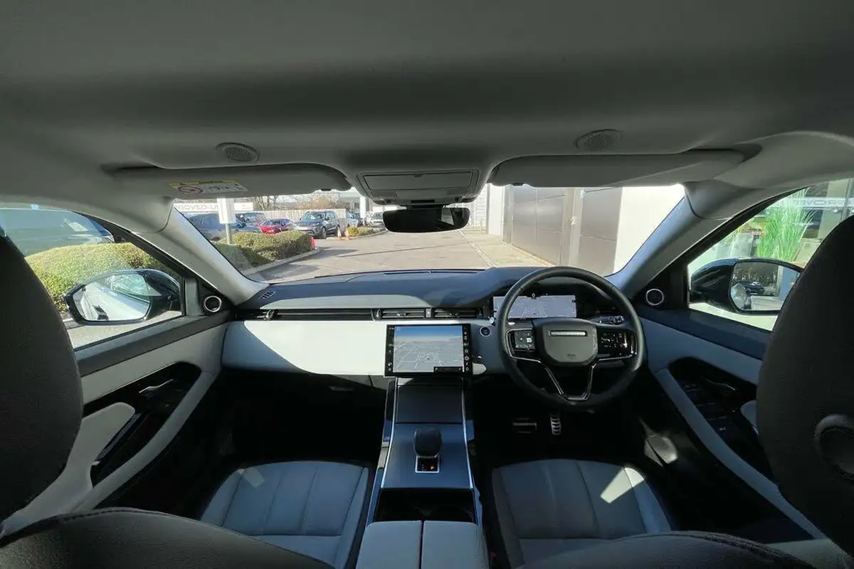 2024-land-rover-range-rover-evoque-20-d200-dynamic-se-big-2