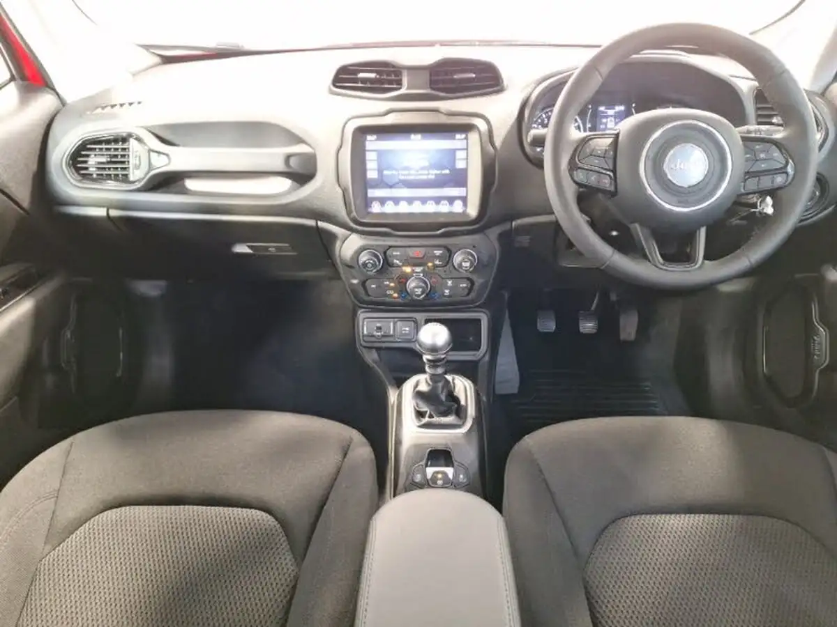 2021-jeep-renegade-10-gse-night-eagle-big-2