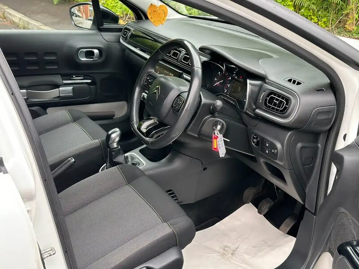 2017-citroen-c3-12-puretech-flair-82ps-big-5