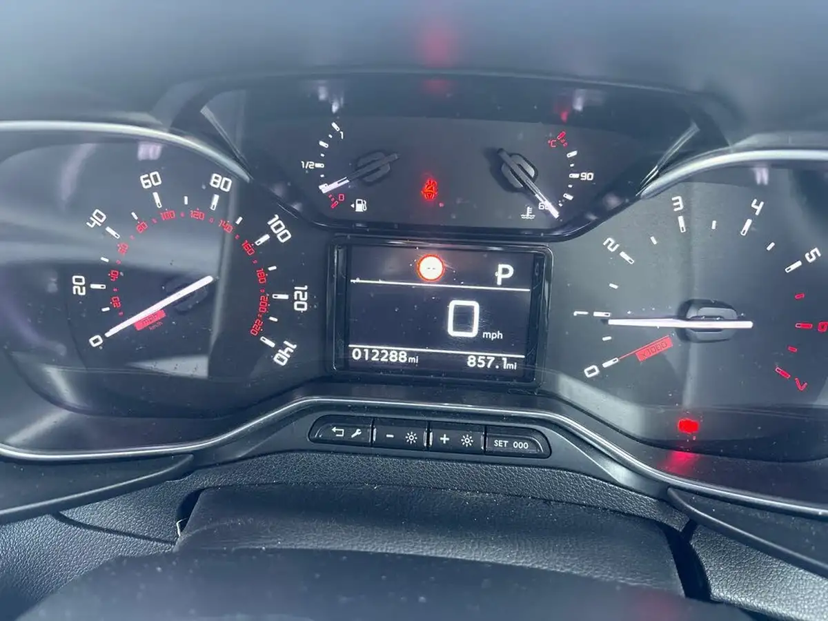 2020-citroen-berlingo-15bluehdi-flair-m-size-130ps-eat8-big-19