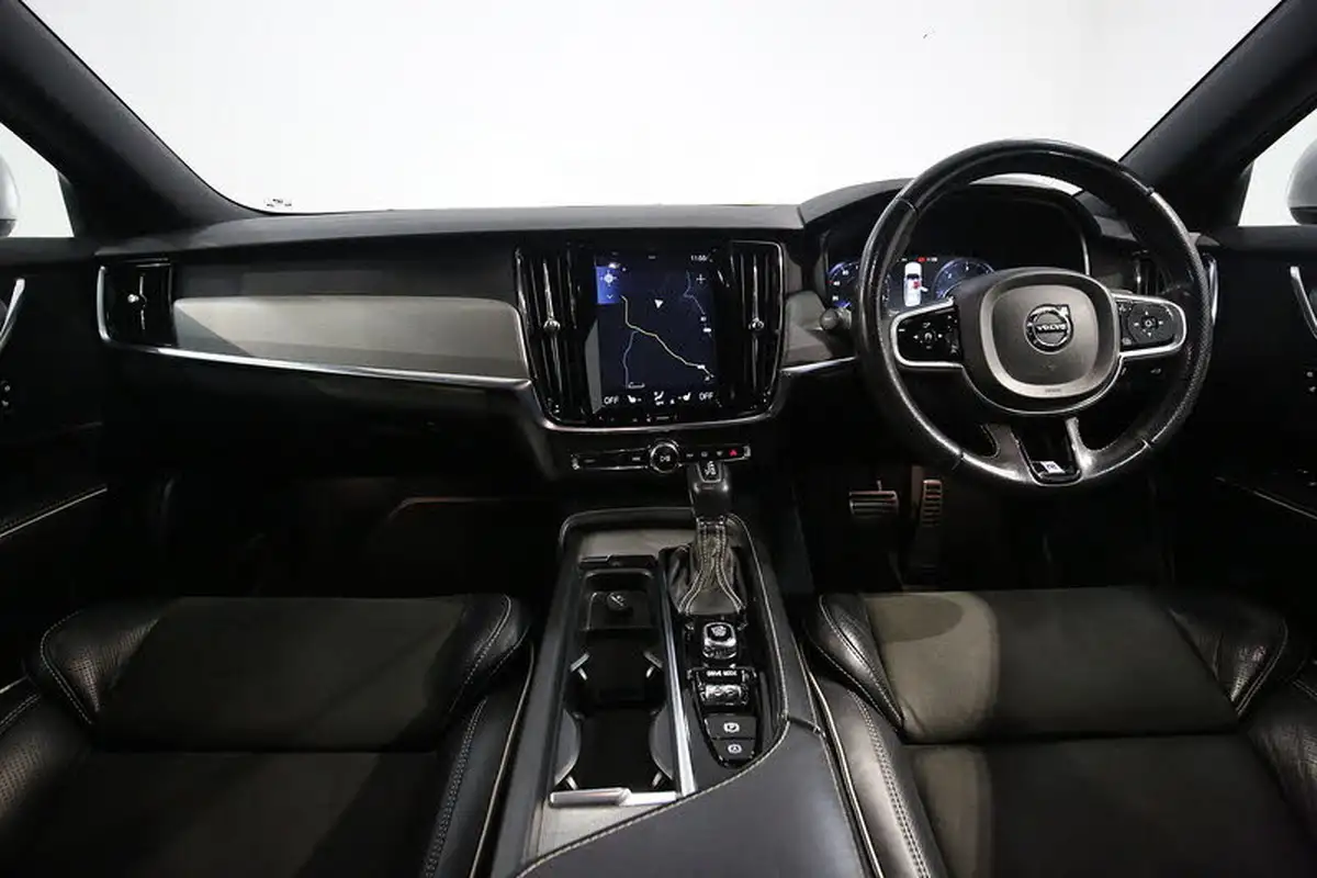 2018-volvo-s90-20td-d4-r-design-big-23