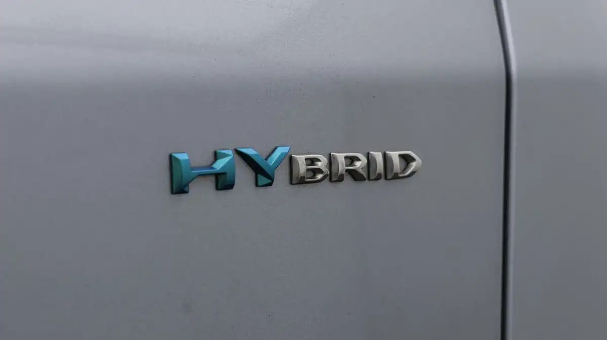 2021-peugeot-3008-suv-16-puretech-allure-300bhp-4wd-hybrid4-e-eat8-big-23
