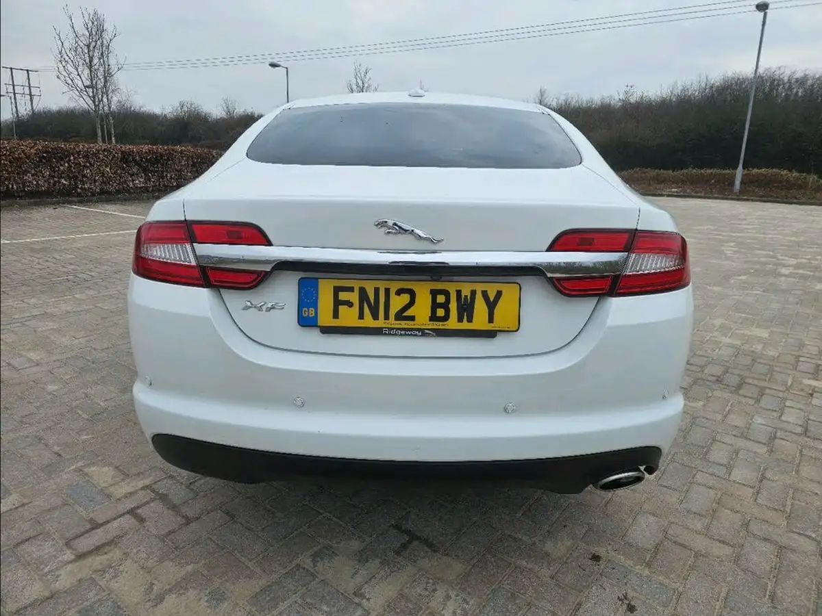 2012-jaguar-xf-22td-se-163ps-saloon-4d-auto-big-4