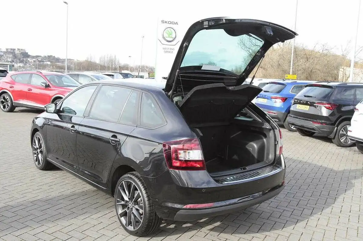2017-skoda-rapid-spaceback-12-tsi-se-sport-big-14