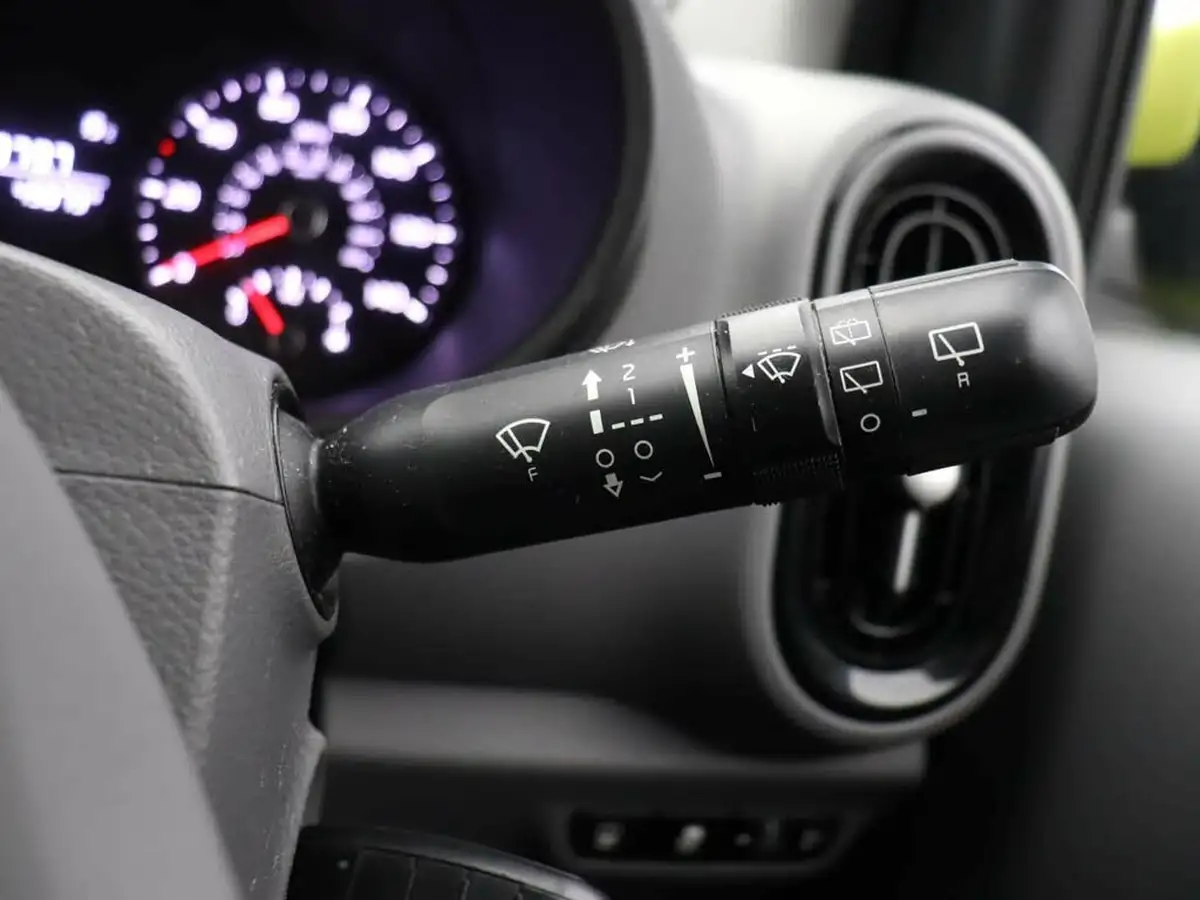 2020-kia-picanto-10-zest-big-30