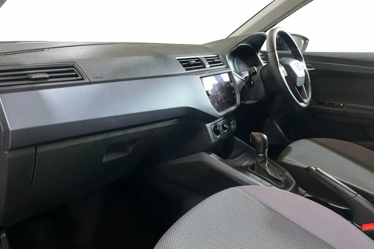2021-seat-arona-10-tsi-se-technology-110ps-dsg-big-10